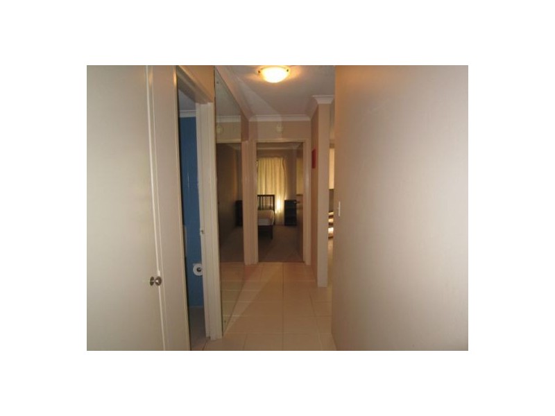 6/164  High Street, Southport QLD 4215