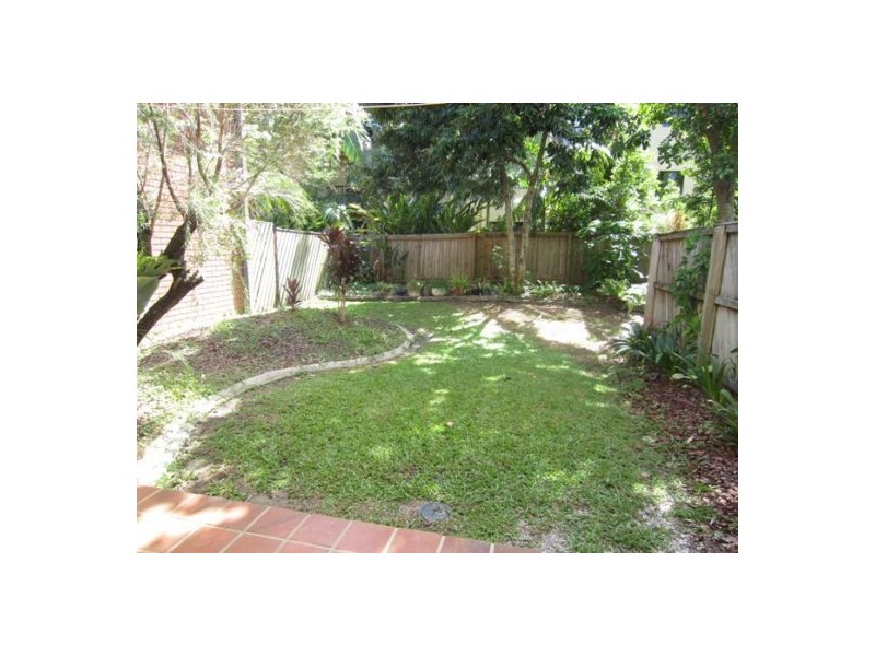 6/164  High Street, Southport QLD 4215