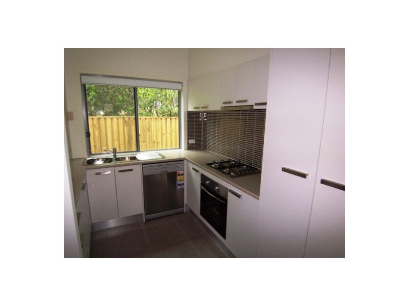 8/16-18 Geoff Wolter Drive West, Molendinar QLD 4214