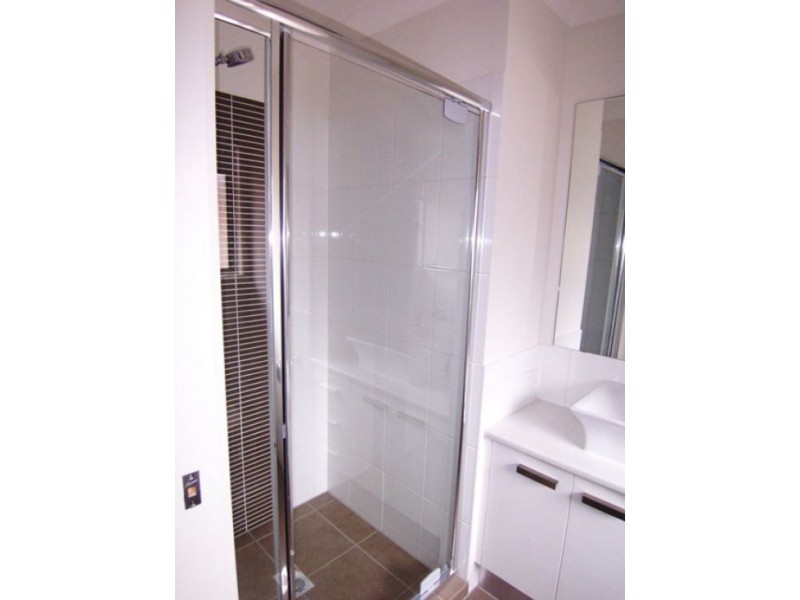 8/16-18 Geoff Wolter Drive West, Molendinar QLD 4214