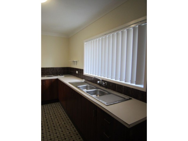 6/214 Scarborough Street, Southport QLD 4215