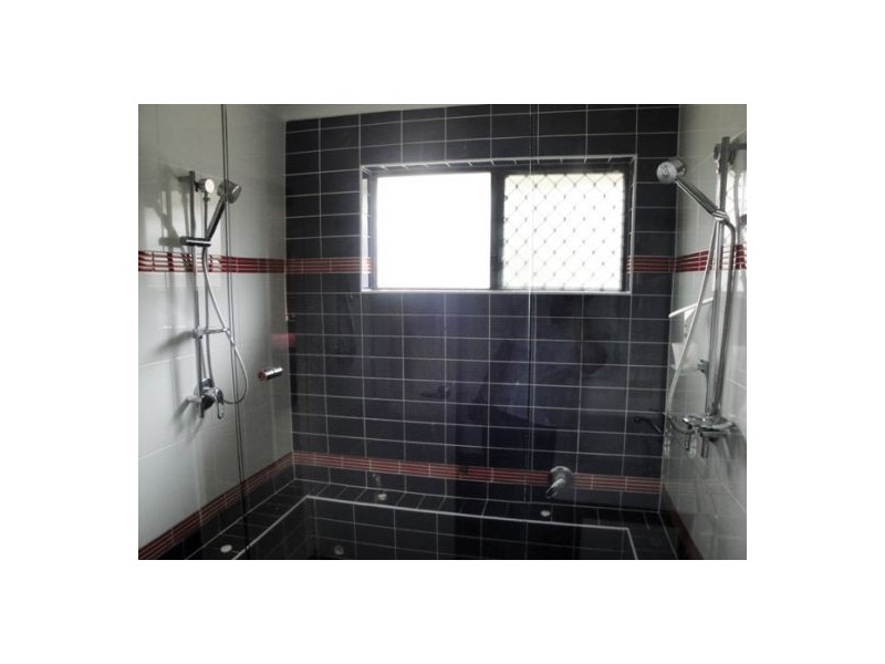 1/25 Terrigal Crescent, Southport QLD 4215