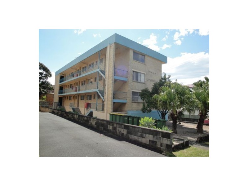 2/45 Railway Street, Southport QLD 4215