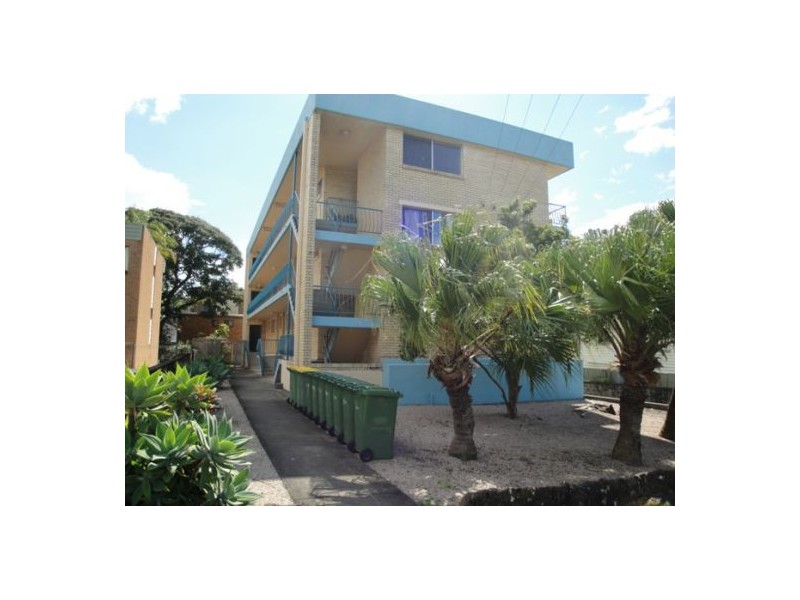 2/45 Railway Street, Southport QLD 4215