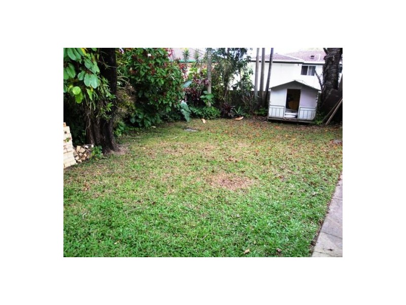 42 West King Street, Southport QLD 4215