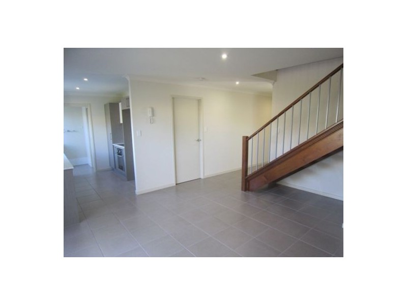 5/136 Central Street, Labrador QLD 4215