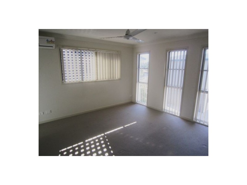 5/136 Central Street, Labrador QLD 4215