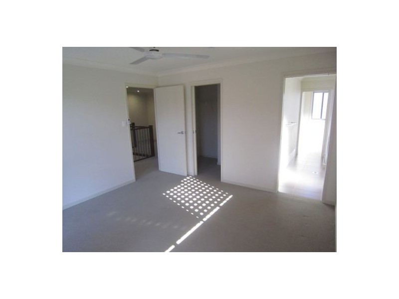 5/136 Central Street, Labrador QLD 4215