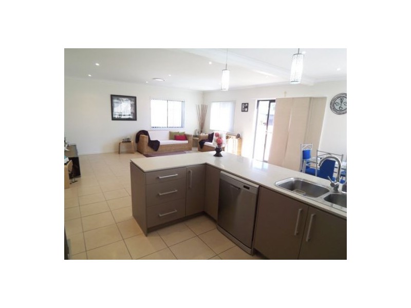 36 Morala Avenue, Runaway Bay QLD 4216