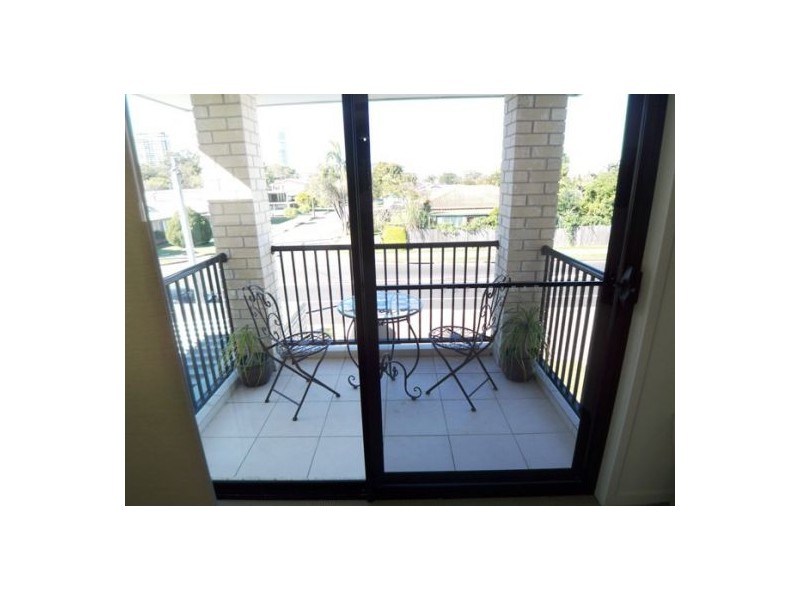 36 Morala Avenue, Runaway Bay QLD 4216