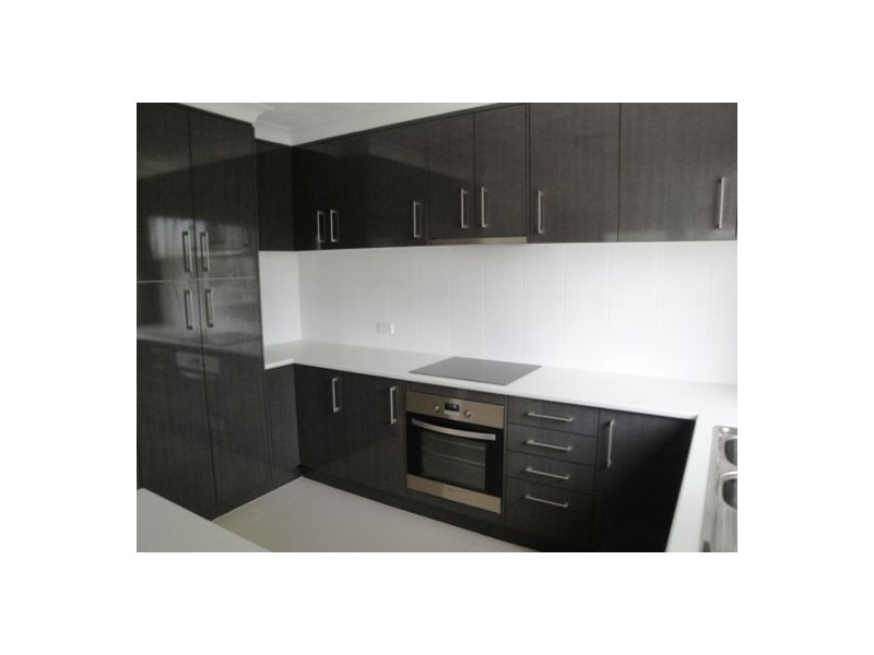 2/4 Sykes Court, Southport QLD 4215