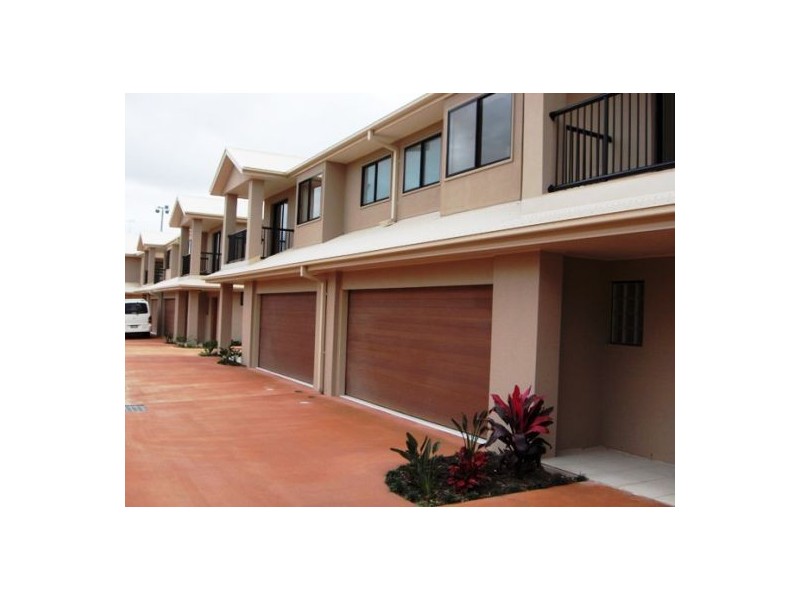 5/33 Harley Street, Labrador QLD 4215