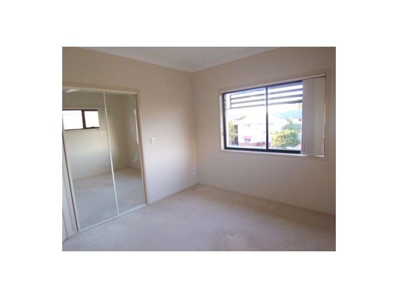 5/33 Harley Street, Labrador QLD 4215