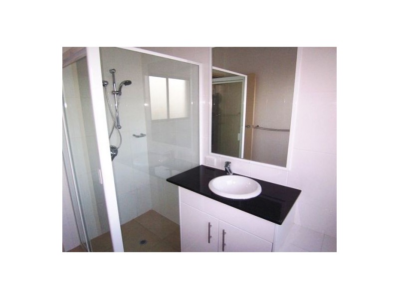 5/33 Harley Street, Labrador QLD 4215