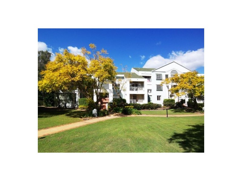 26/76 Chichester Drive, Arundel QLD 4214