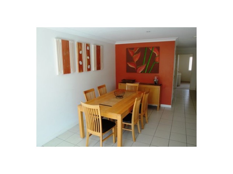 10/156 Surf Parade, Broadbeach QLD 4218