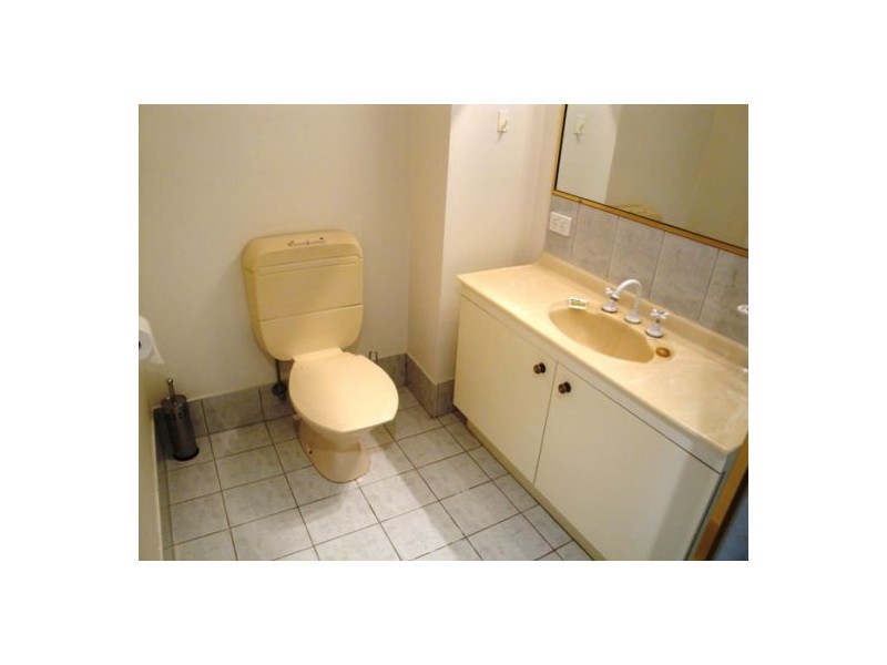 10/156 Surf Parade, Broadbeach QLD 4218