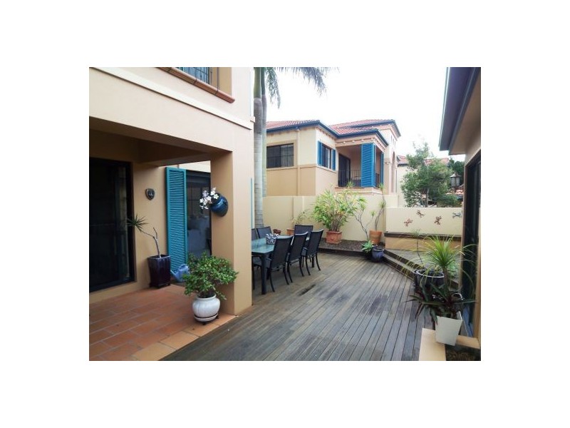 Hope Island QLD 4212