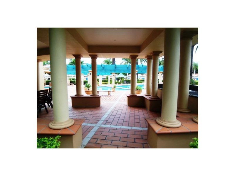 Hope Island QLD 4212