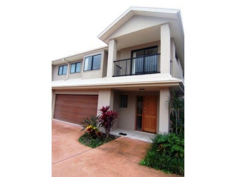 3/33 Harley Street, Labrador QLD 4215