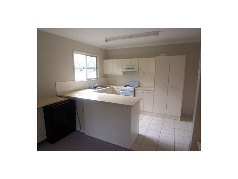 74 Benowa Road, Southport QLD 4215
