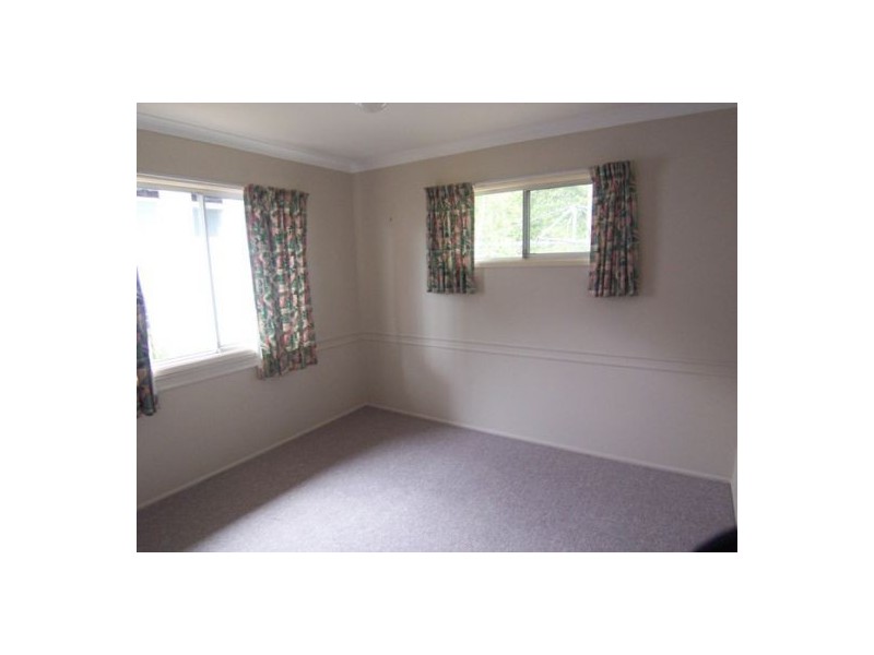 74 Benowa Road, Southport QLD 4215