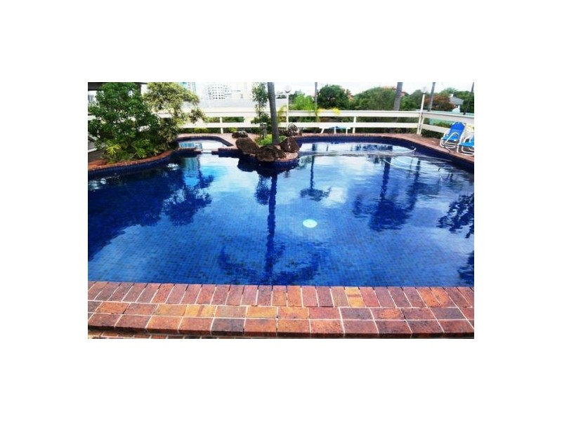 6c Huntington, 10 Marine Parade, Southport QLD 4215