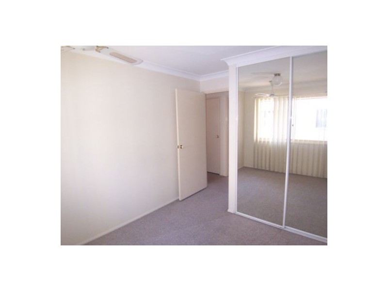 3/5 Ahern Street, Labrador QLD 4215