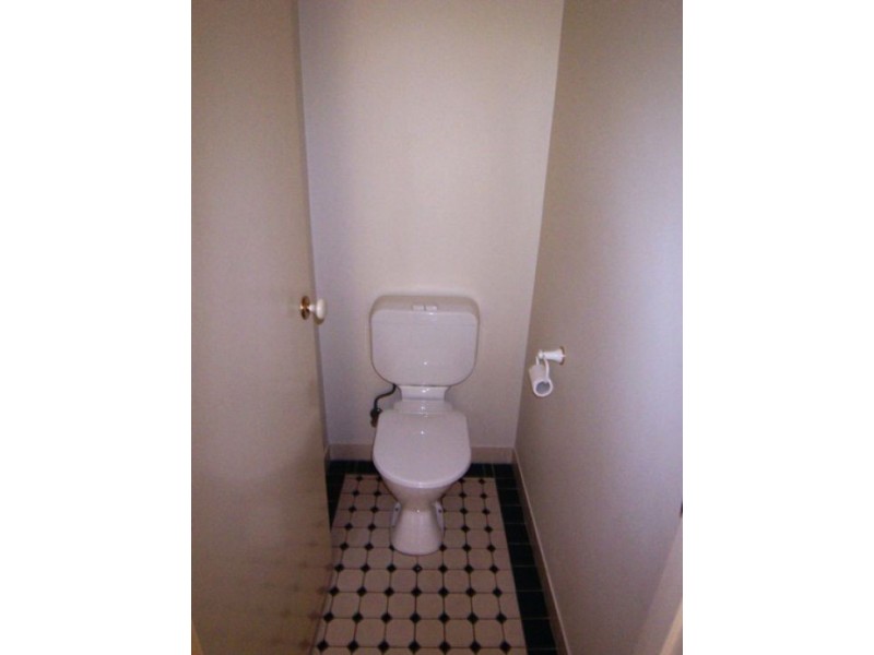 3/5 Ahern Street, Labrador QLD 4215