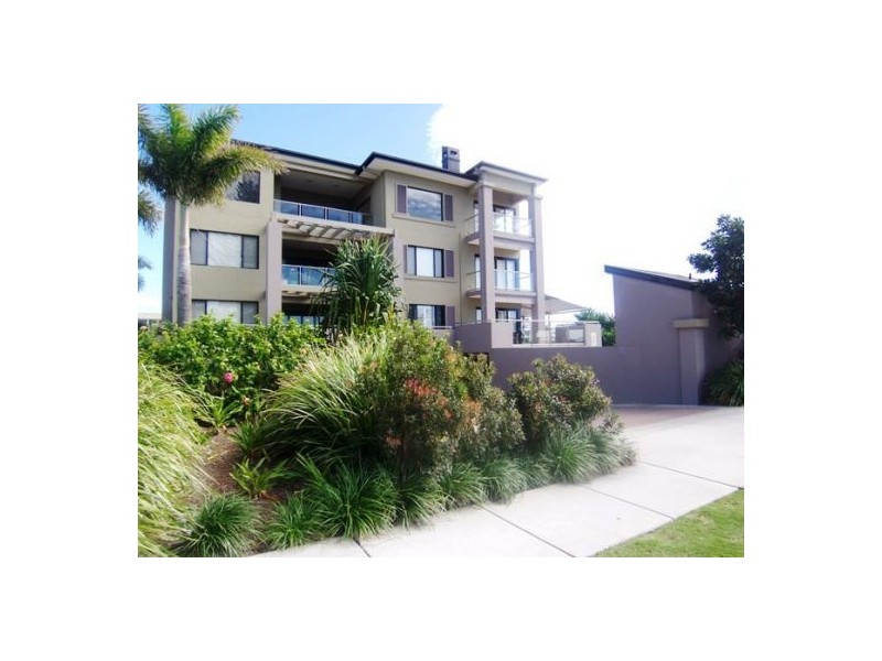 6/36 Oatland Esp, Runaway Bay QLD 4216