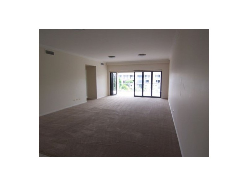 6/36 Oatland Esp, Runaway Bay QLD 4216