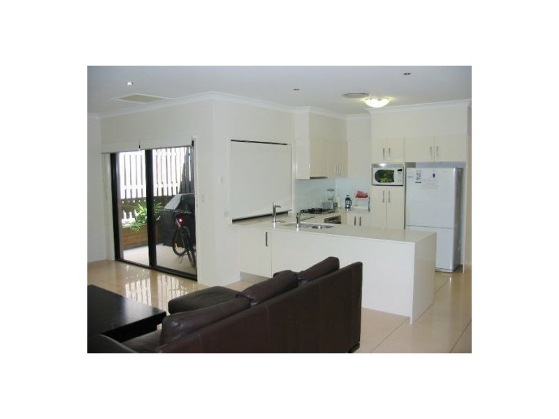 1/117 Bayswater Ave, Varsity Lakes QLD 4227