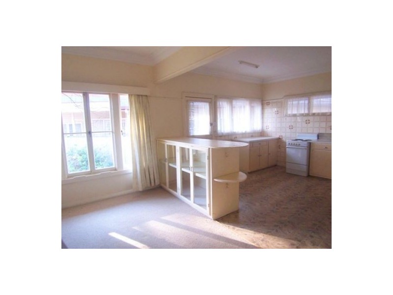 11 Charlton Street, Southport QLD 4215