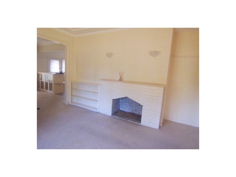 11 Charlton Street, Southport QLD 4215