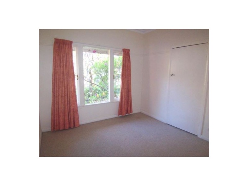 11 Charlton Street, Southport QLD 4215