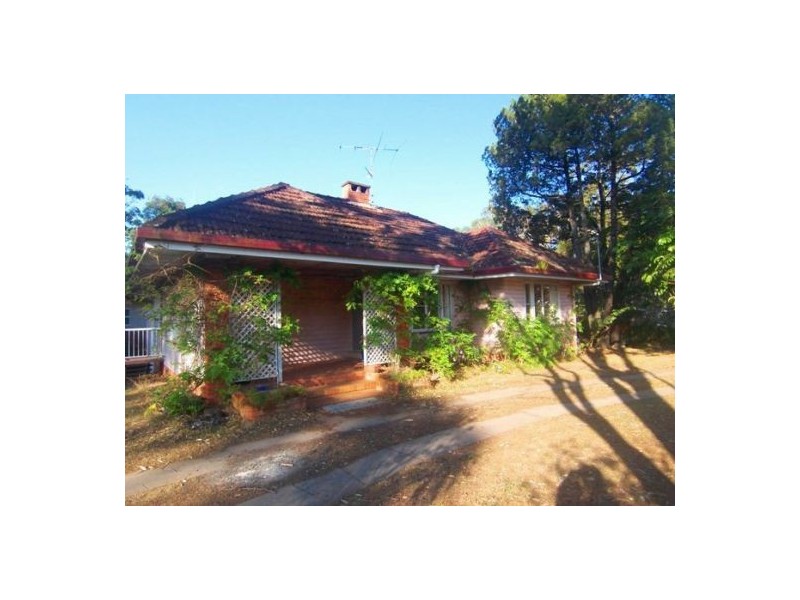 11 Charlton Street, Southport QLD 4215