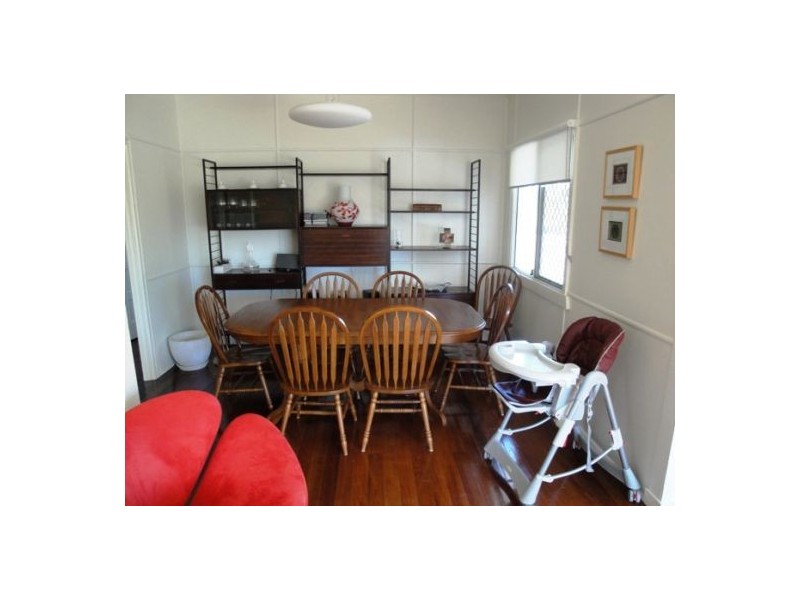 25-27 Sydney Street, Labrador QLD 4215