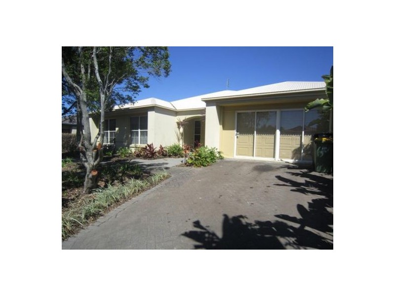 36 Crestwood Drive, Molendinar QLD 4214