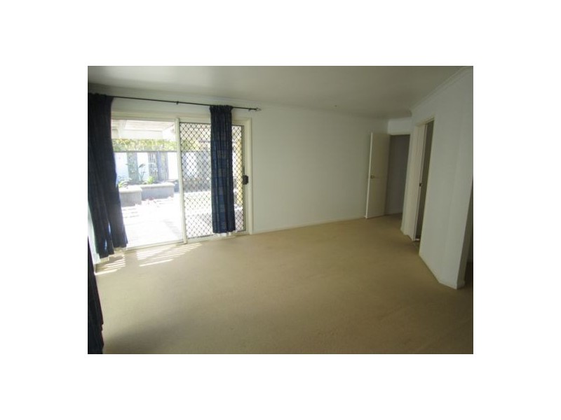 36 Crestwood Drive, Molendinar QLD 4214