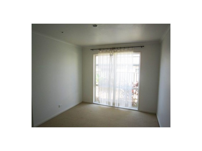 36 Crestwood Drive, Molendinar QLD 4214