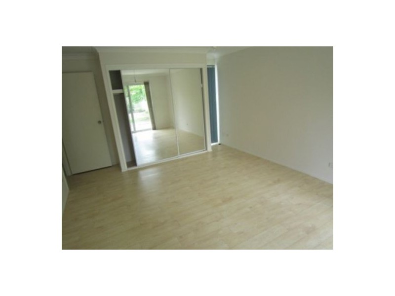 1 Cutana Court, Ashmore QLD 4214