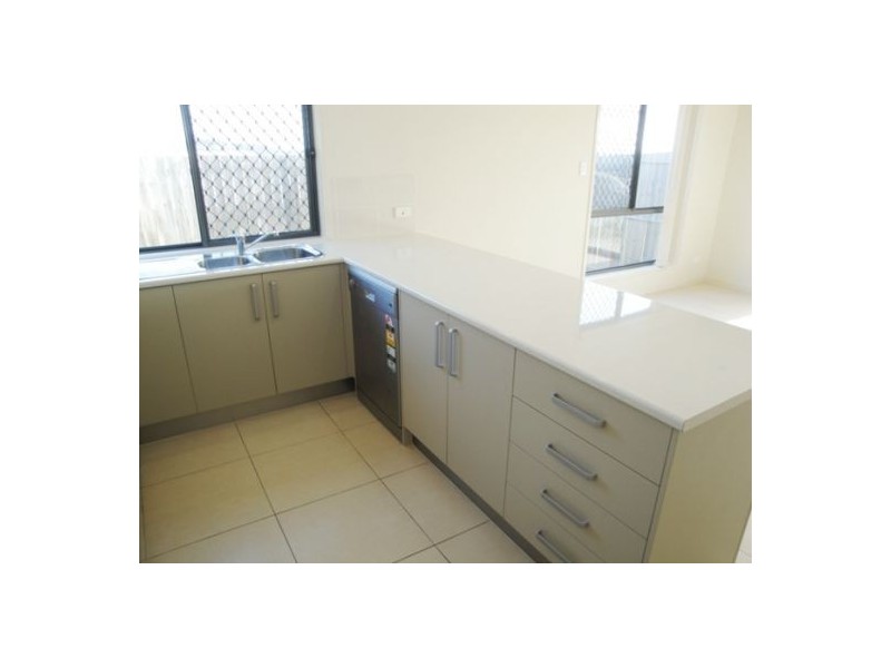 4/45 Filbert Street, Upper Coomera QLD 4209