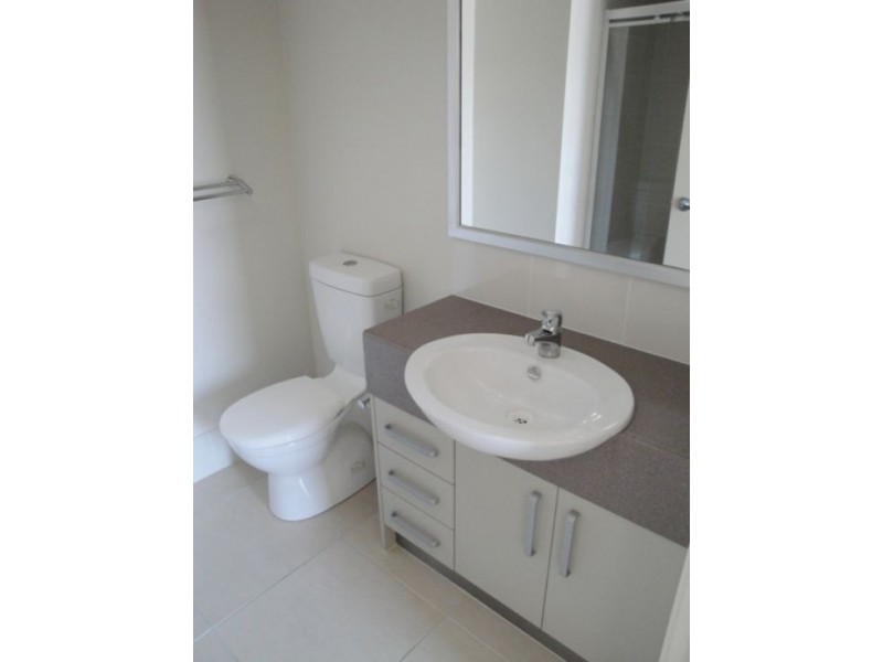 4/45 Filbert Street, Upper Coomera QLD 4209