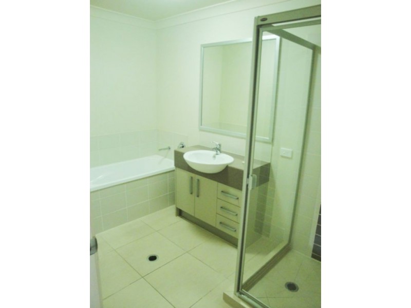 4/45 Filbert Street, Upper Coomera QLD 4209