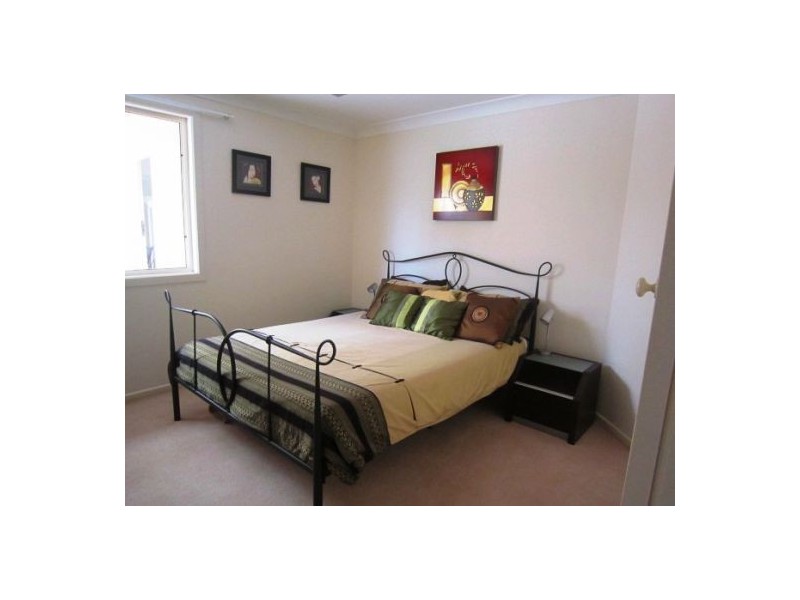12 Wau Avenue, Runaway Bay QLD 4216