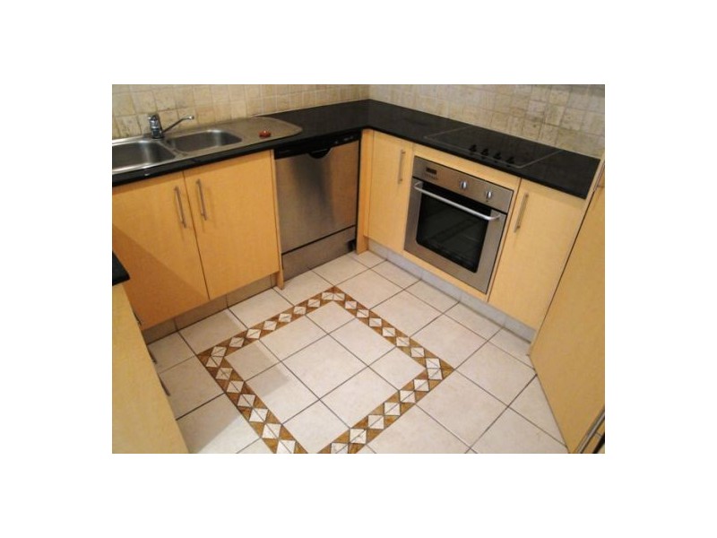 5/395 Pine Ridge Road, Runaway Bay QLD 4216