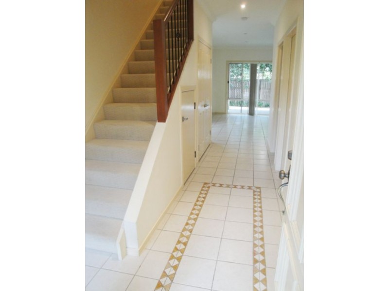 5/395 Pine Ridge Road, Runaway Bay QLD 4216