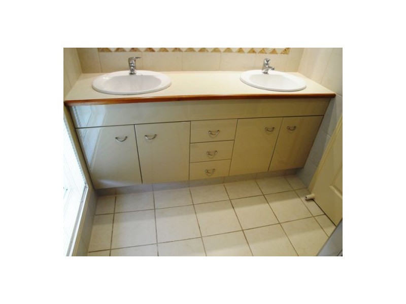 5/395 Pine Ridge Road, Runaway Bay QLD 4216