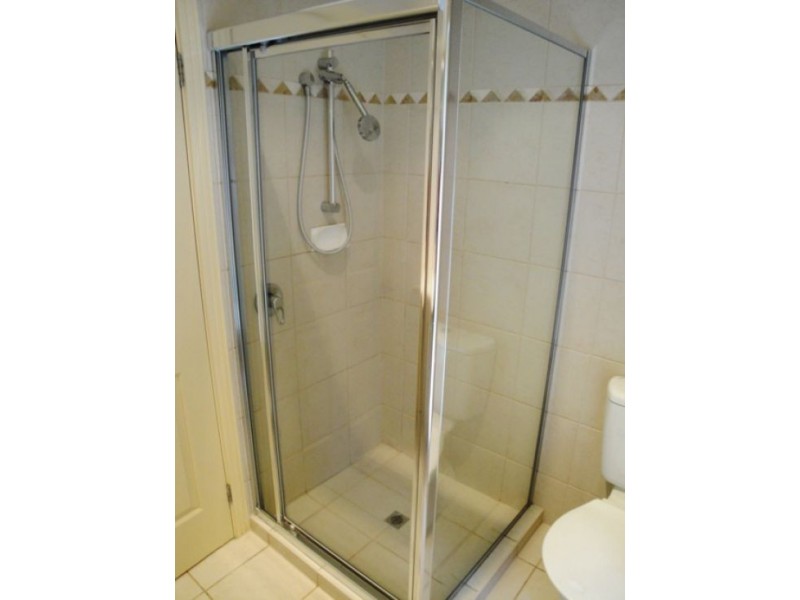 5/395 Pine Ridge Road, Runaway Bay QLD 4216