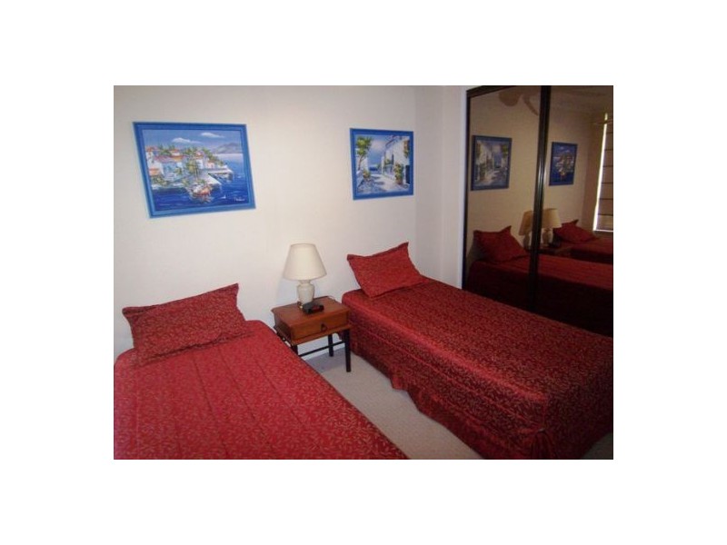 6a/114 Marine Parade, Southport QLD 4215